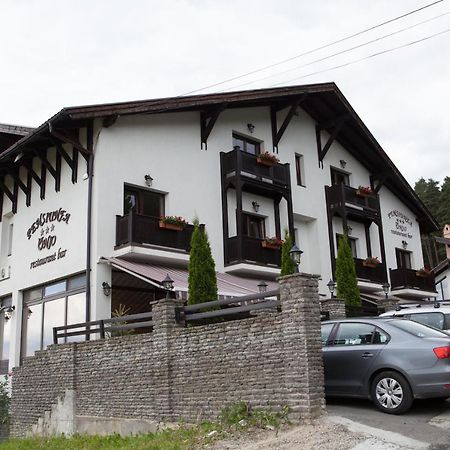 Pensiunea Unio Săcele Zewnętrze zdjęcie